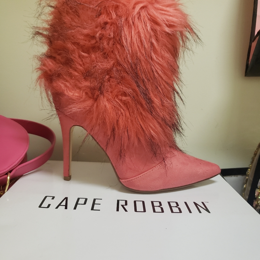 Faux Fur Booties! New!